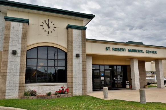 St. Robert Municipal Center is home to the Saint Robert Museum. The museum is a fascinating look at the city's growth as a military boom town on Route 66. Image by Pulaski County Tourism Bureau.